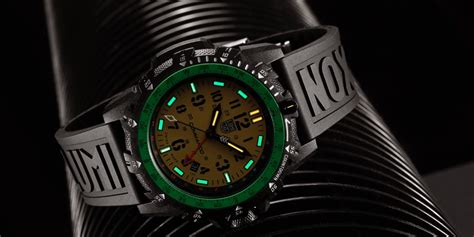 luminox lume watch